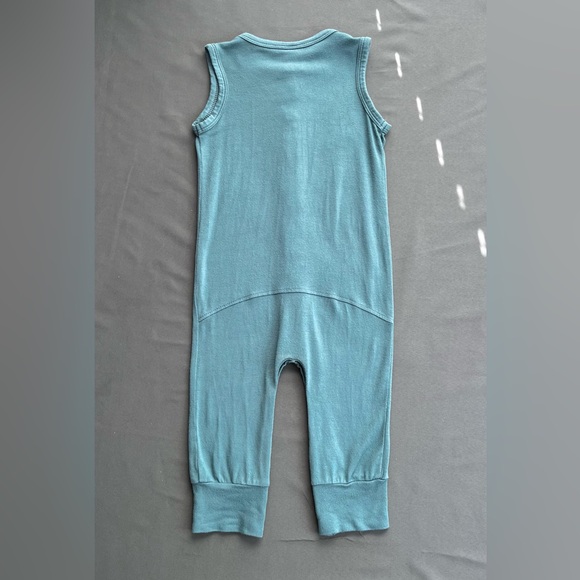 Kate Quinn Bamboo romper size 6-12M - Picture 6 of 7